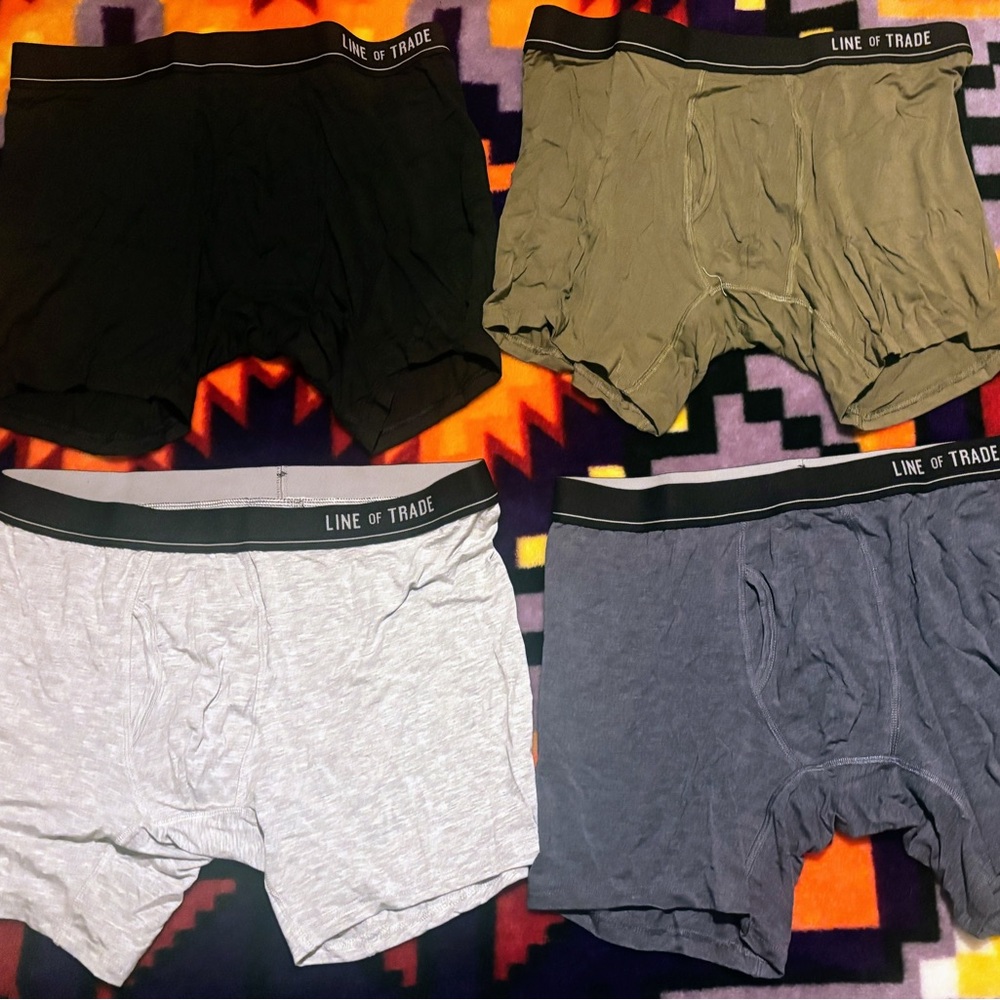 Line of Trade Men’s bamboo boxers, 4 pack size L. New